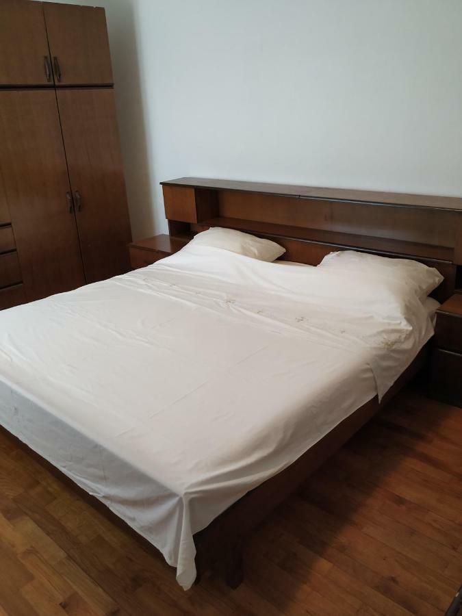 Apartments Duka Lumbarda Ngoại thất bức ảnh